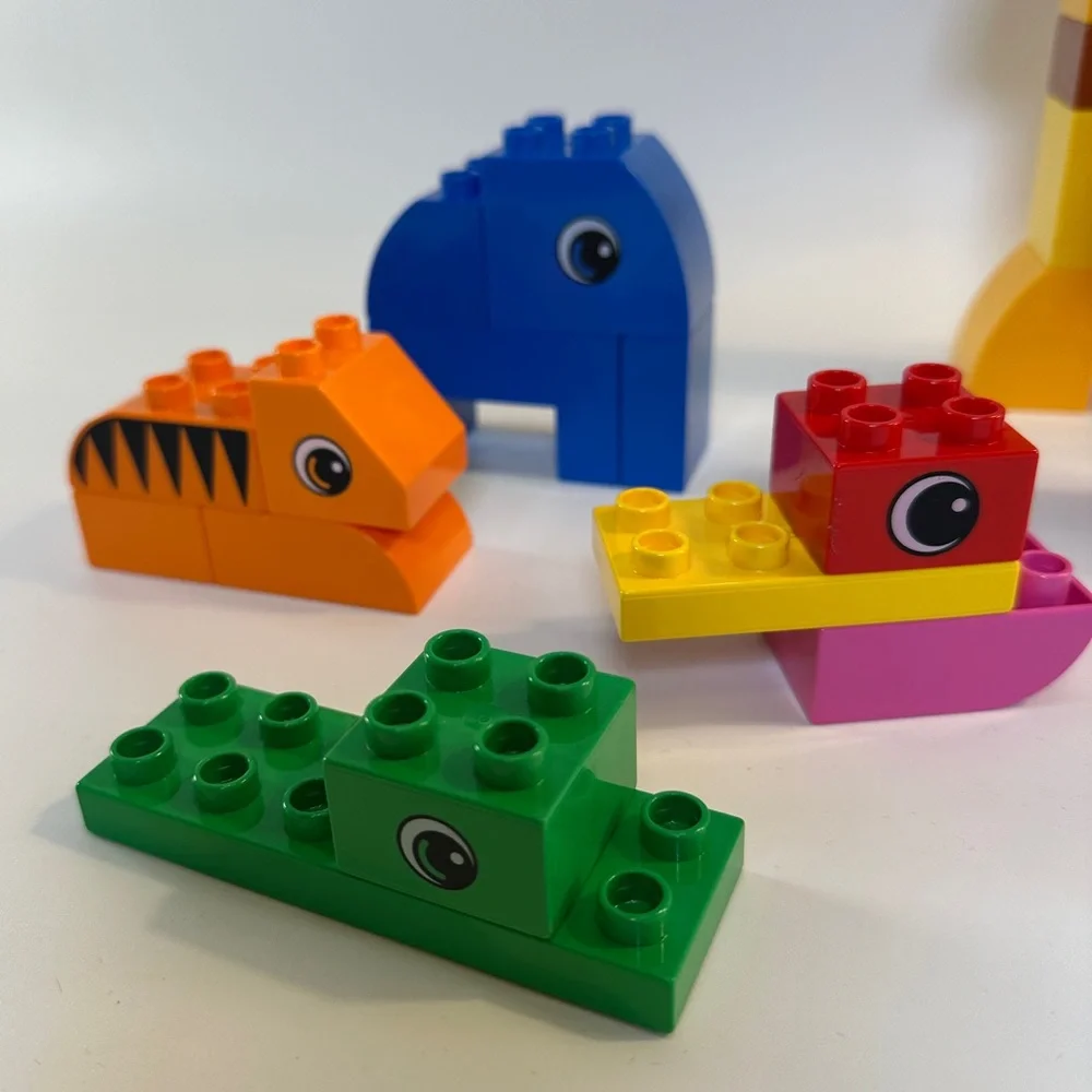 Lego Duplo Lot of 9 Block Animals - 2 Sets - Creative Animals + Peekaboo Jungle‎